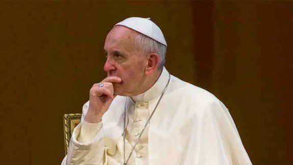 El Papa rompió el silencio y pidió suspender la Constituyente