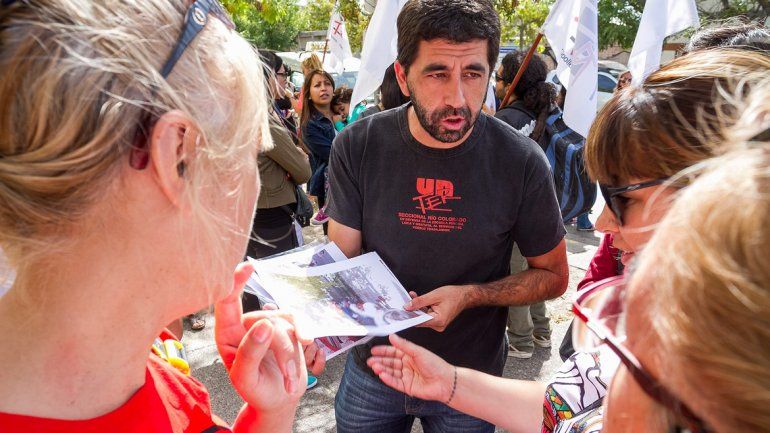 Krahulec destacó la masividad de la adhesión a la medida de fuerza.