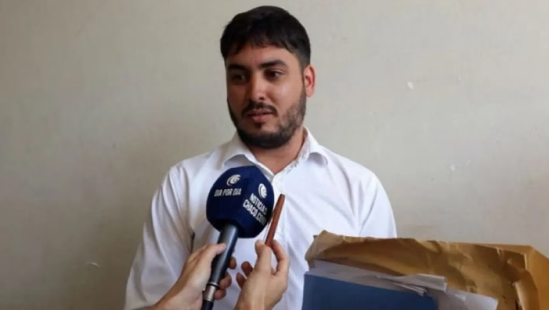 Lo despiden del Ministerio de Seguridad por sumarse a la defensa de los Sena