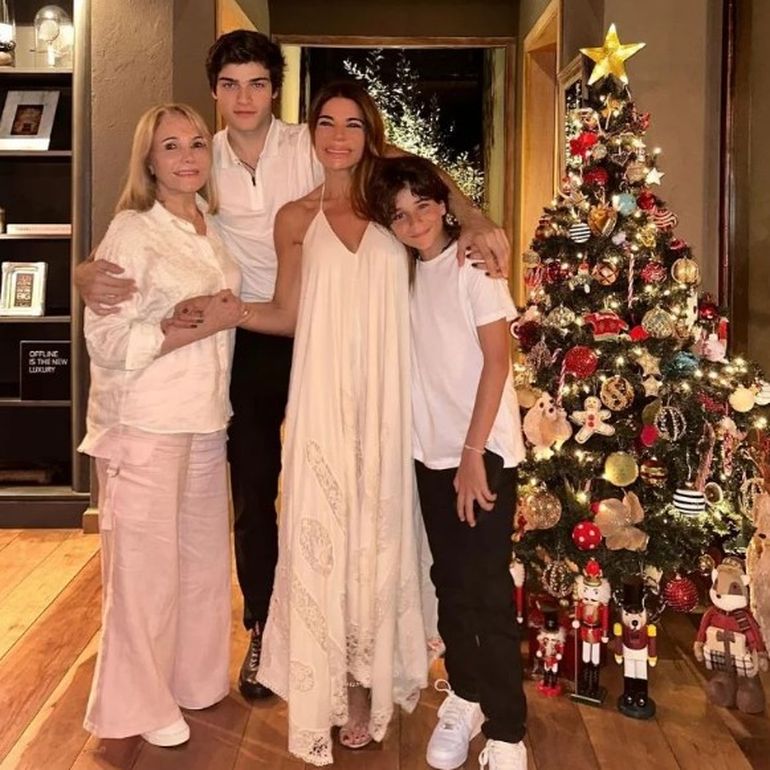 Zulemita Menem junto a su mamá