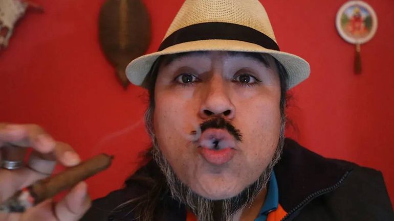 ¡Vos fuma! El Brujo Atahualpa la tiene clara y anticipa el resultado del superclásico.