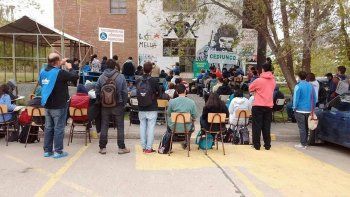 En la UNCo renunciaron 85 docentes y hay carreras en las que corre riesgo el ciclo lectivo.