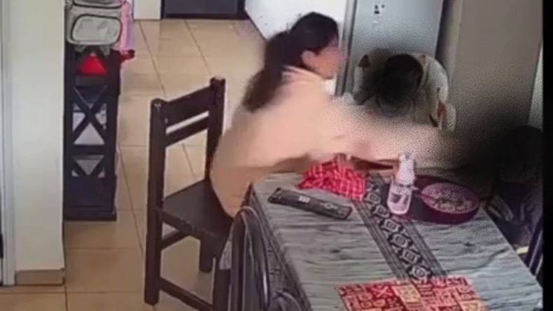 El episodio ocurrió mientras la madre de los menores trabajaba. La niñera fue denunciada. | LMCipolletti.com El episodio ocurrió mientras la madre de los menores trabajaba. La niñera fue denunciada.