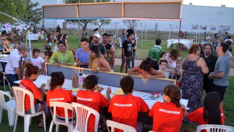 El Paseo Cultural fue el epicentro de las inscripciones durante el fin de semana.
