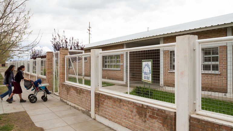 Los sectores mencionan que la especial 4 no se encuentra preparada para recibir a la totalidad de matricula que llegaría de la 24.