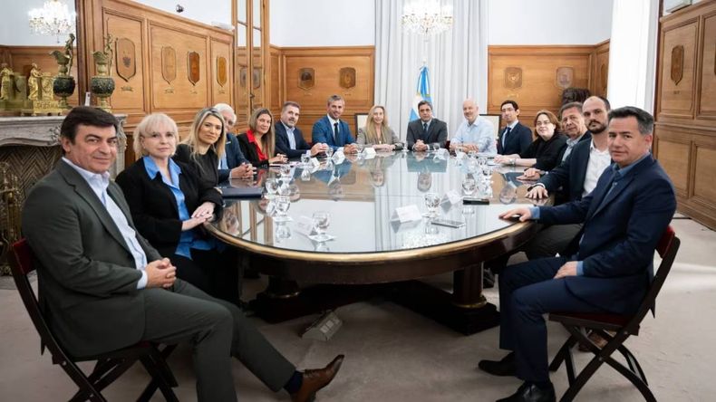 Los diputados aliados, conocidos como oposición dialoguistas, se mostraron visiblemente molestos con el Gobierno por la eliminación de las PASO.