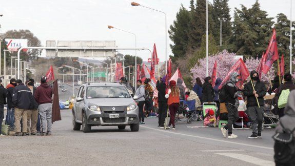 Mirá el caos de los puentes desde el drone de LM Cipolletti