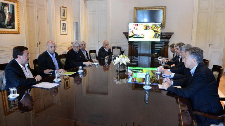 Macri recibió a Weretilneck para analizar la situación frutícola
