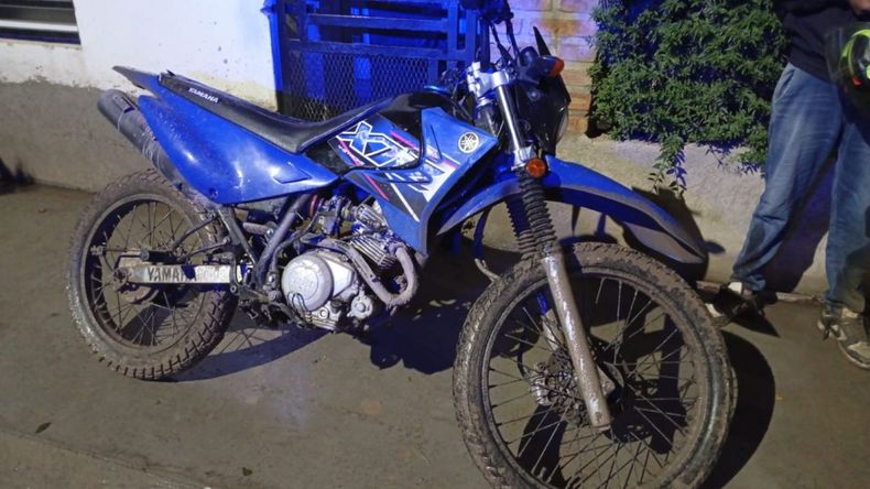 La moto denunciada por robo en Cipolletti apareció en General Godoy. | LMCipolletti.com La moto denunciada por robo en Cipolletti apareció en General Godoy.
