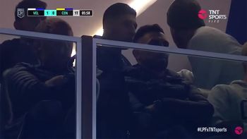 La reacción de Tevez al blooper de Central en el gol de Vélez