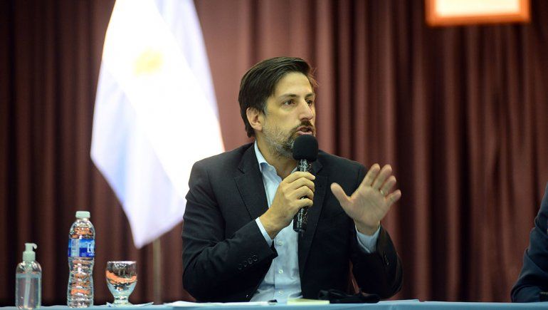 Trotta: La vacuna no es condición para el regreso a clases