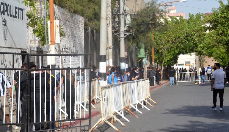 Habilitaron La Visera y Cipo cierra el torneo con sus hinchas