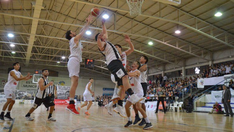 El salto inicial está confirmado para las 21:15. Cipo quiere festejar en casa.