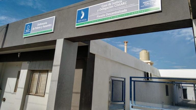 La Fiscalía de Catriel tramitó la causa en la que la víctima sufrió patadas en la cara que le provocaron fracturas en el maxilar. 