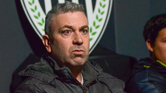 Zwenger fue duro contra Sastre y su forma de conducir al Deportivo Madryn. El titular del club de Chubut no se quedará quieto y llevará al DT a la Justicia.