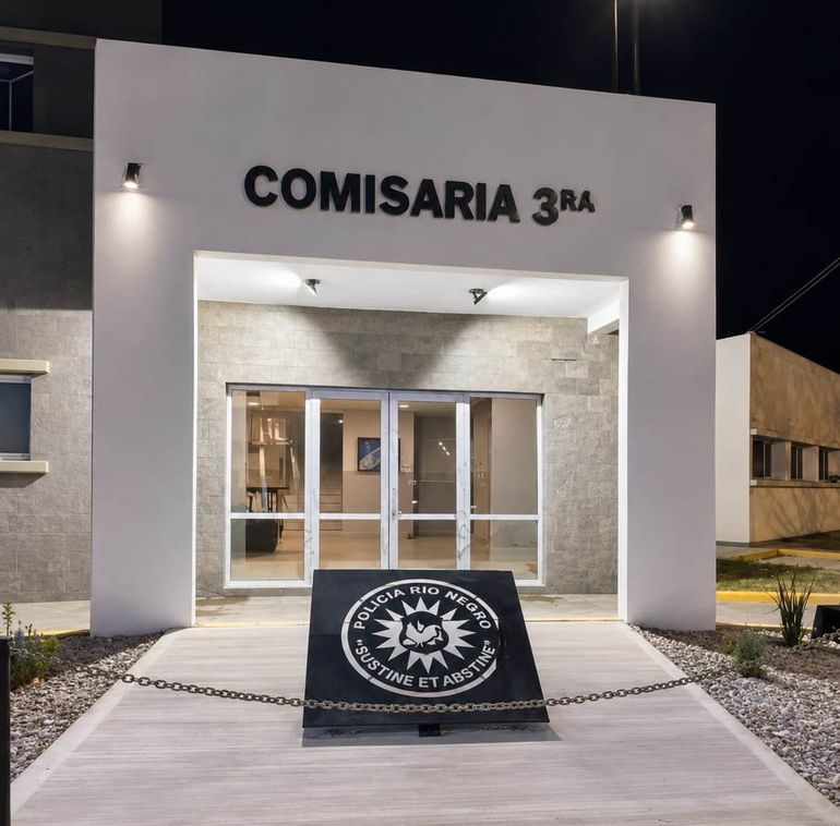 La intervención estuvo a cargo del personal de la Comisaría 3ra de General Roca. La intervención estuvo a cargo del personal de la Comisaría 3ra de General Roca. 