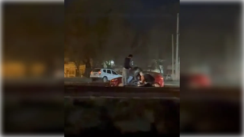 Un motociclista quedó tirado en el asfalto de la Ruta 151.