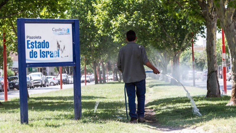 Cipolletti registra un consumo de mil litros diarios por usuario al día, tres veces más de las recomendaciones internacionales.