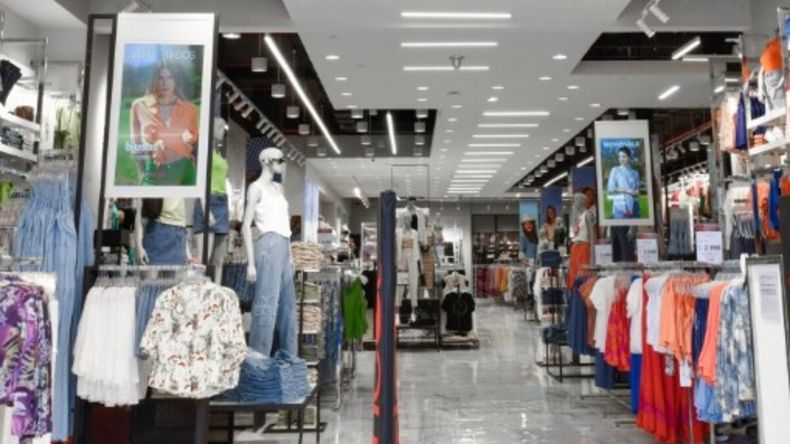 La apuesta de la marca chilena busca atraer a los consumidores argentinos cansados de los altos precios de las marcas tradicionales. | LMCipolletti.com La apuesta de la marca chilena busca atraer a los consumidores argentinos cansados de los altos precios de las marcas tradicionales.