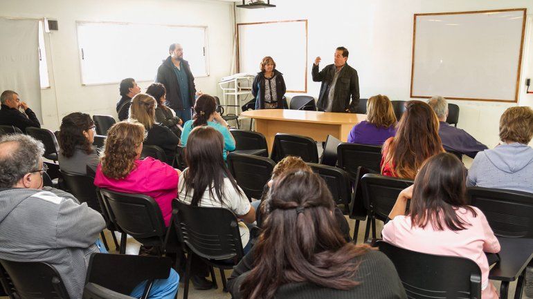 La asamblea se realizó en el auditorio del hospital.