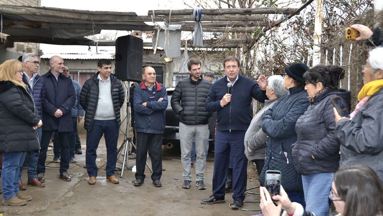 En Cipolletti aún hay cerca de 5 mil vecinos sin el servicio de gas natural. En Cipolletti aún hay cerca de 5 mil vecinos sin el servicio de gas natural.