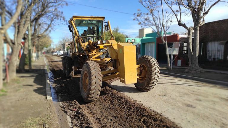 Con las calles de tierra en mal estado, la Municipalidad salió a repararlas