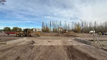 La obra de derivadores en Ruta 65 comenzó con la apertura de calle Mosconi.