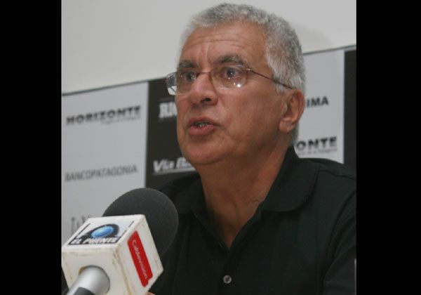 Lo seduce la intendencia pero espera a Pichetto