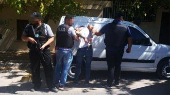 tras 14 anos profugo, capturaron en neuquen a un policia femicida tras 14 anos profugo, capturaron en neuquen a un policia femicida