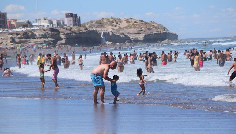 El día se presenta ideal para hacer playa hoy en Las Grutas.&nbsp;