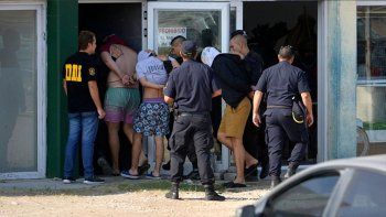 video muestra a los rugbiers chuparse los dedos con sangre tras el crimen
