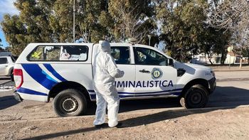 El operativo en el barrio Parque Independencia. Buscan un cadáver en un descampado. 