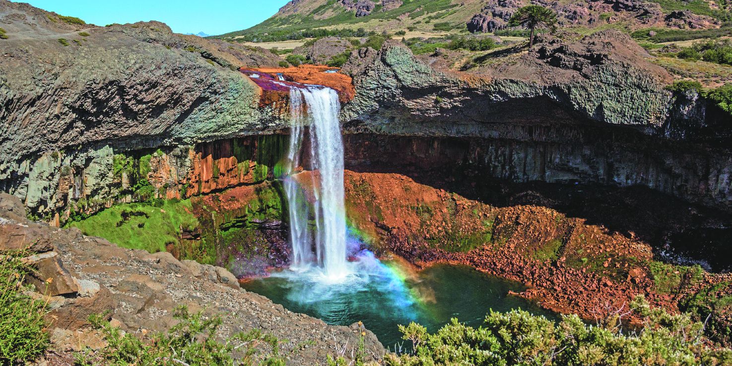 Imponente. El Salto del Agrio sorprendió a los amantes de la naturaleza de todo el mundo, a través de un video que circuló por las redes.