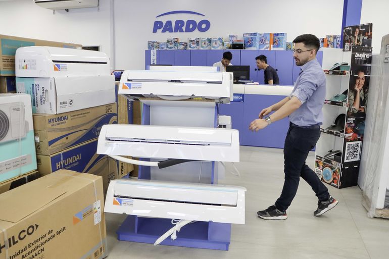 La instalaci&oacute;n de un aire acondicionado de 5500 W en un primer piso de Cipolletti tiene un costo de $270.000.