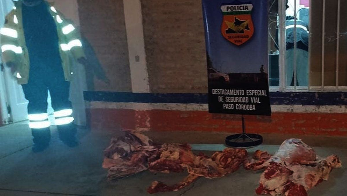 Atraparon a un porteño con 180 kg de carne de contrabando y un arma