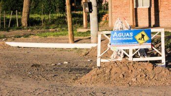 catriel: intoxicacion con acido sulfhidrico, un operario muerto y cinco internados