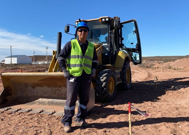 Natan en el campo. Una de las estrellas de la Liga Confluencia cambió de vida.