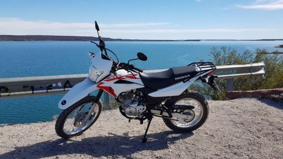 Fue a atenderse al médico y le robaron su moto en dos minutos