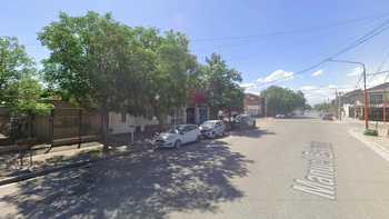 Las molotov las arrojaron en Manuel Estrada al 600, en barrio Brentana.