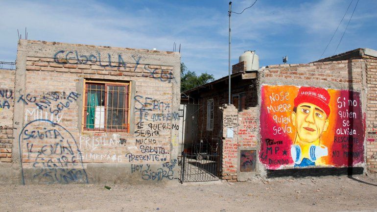 En la casita del Mapu ayudan a los pibes a salir del consumo de drogas.