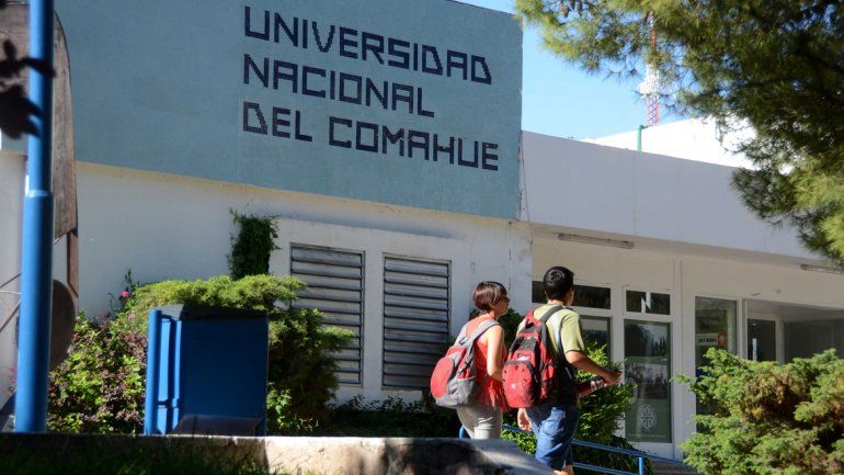 Las autoridades universitarias aseguraron que con el recorte presupuestario resuelto por Nación no se podrán ajustar las becas por inflación.