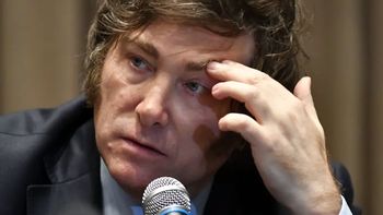 Duro revés para Javier Milei, que tras la baja de Barrionuevo pierde el aparato de fiscalización.