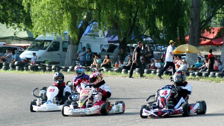 El karting nocturno será uno de los grandes atractivos del verano.