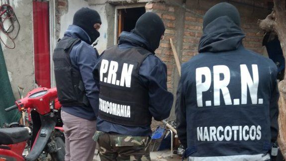 Intensos operativos para dar con una banda de pistoleros