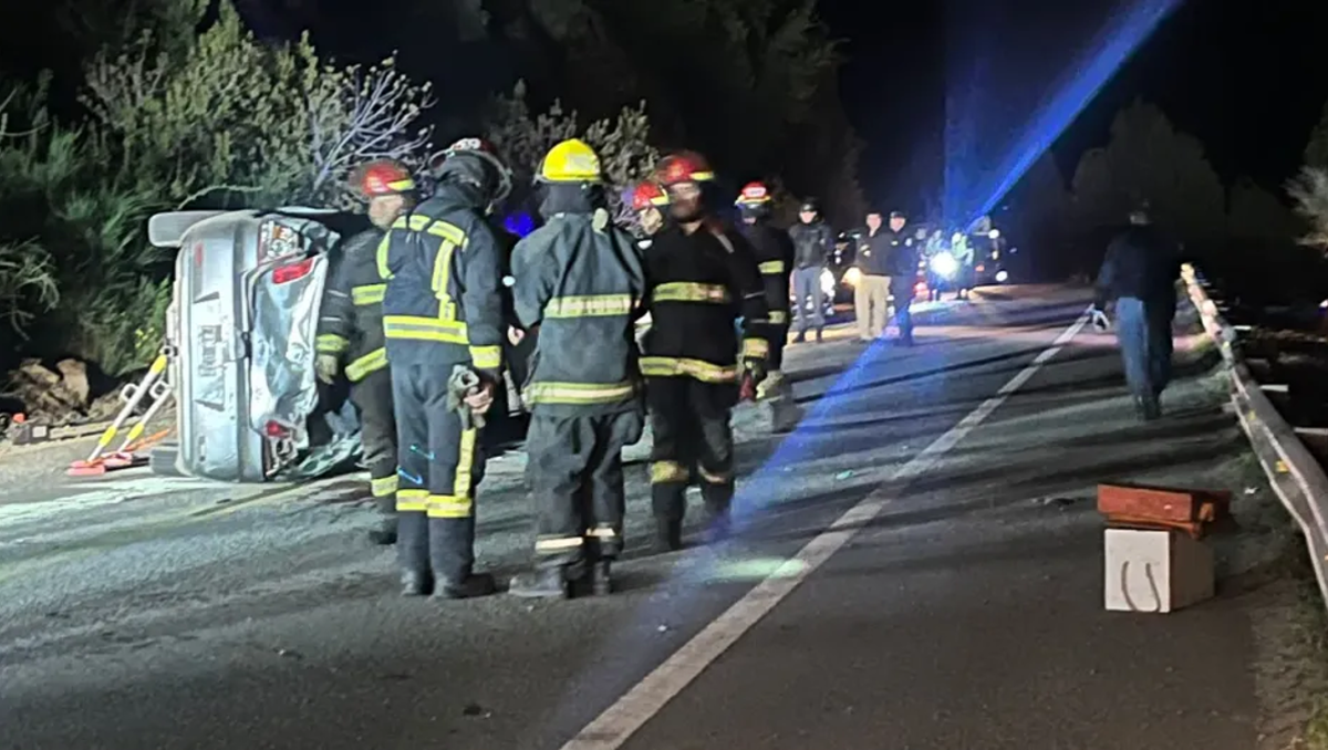 Un adolescente murió en tremendo vuelco en Ruta 40 en San Martín