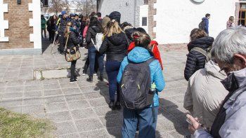 por el corte en los puentes, el tren del valle no dio abasto