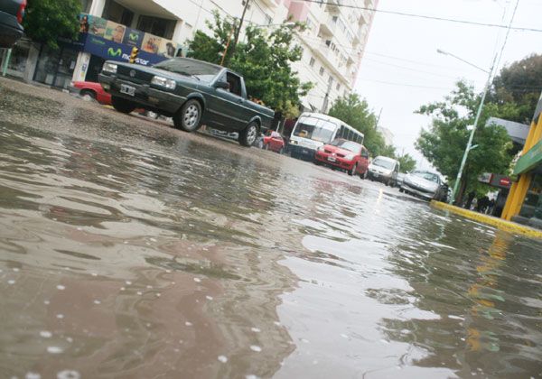 Daños y trastornos por la fuerte tormenta