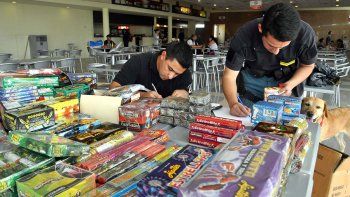 buscan que se corte la entrada de la pirotecnia a neuquen y rio negro