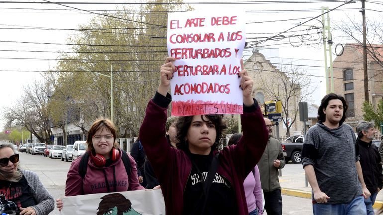 Esta tarde, se suman a la Marcha Federal convocada a partir de las 17 en Neuquén.