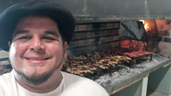 El dueño de la rotisería que se prendió fuego despertó y se recupera